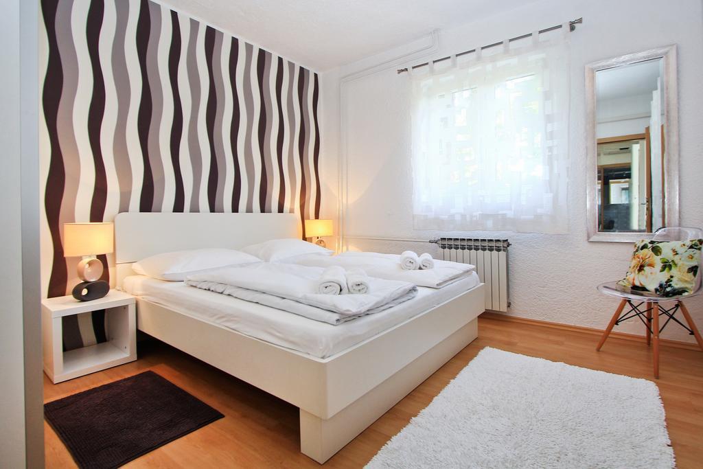 Apartments Villa Concept ポレッチ エクステリア 写真