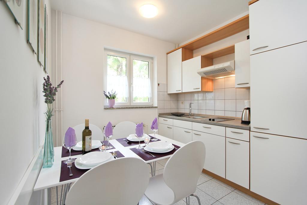 Apartments Villa Concept ポレッチ エクステリア 写真